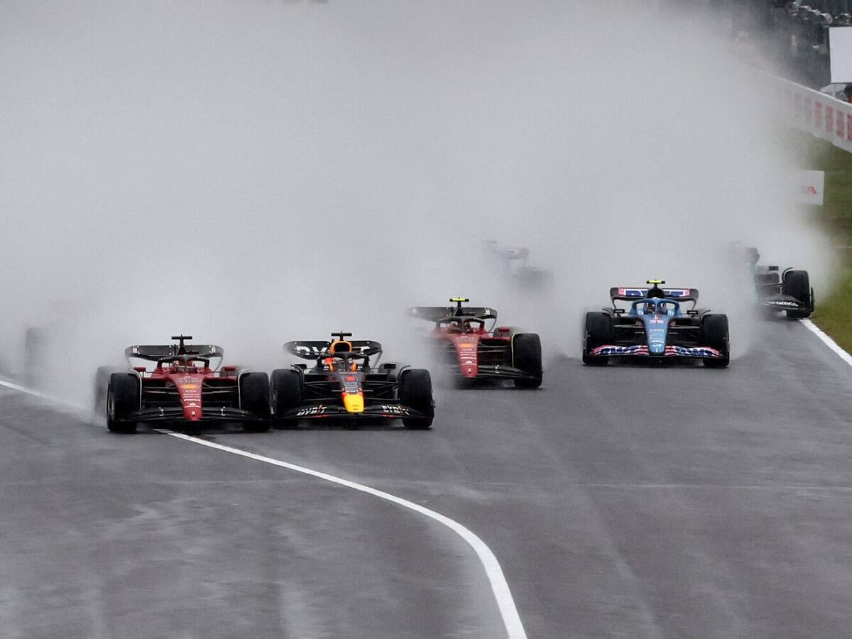 Foto zur News: Regenpause: Formel-1-Fahrer schlagen Informationsrunden vor
