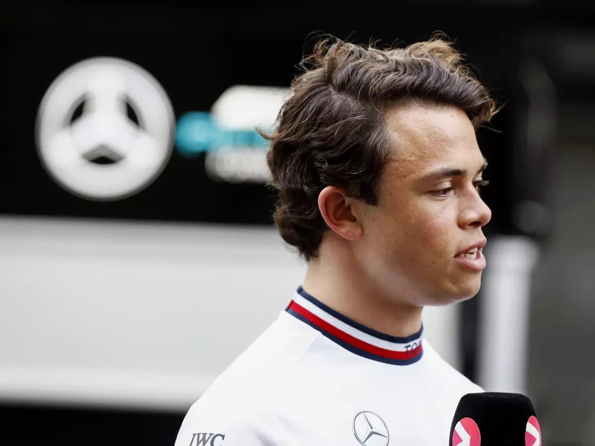 Foto zur News: Trotz Wechsel ins Red-Bull-Lager: Mercedes-Einsatz für de Vries geplant