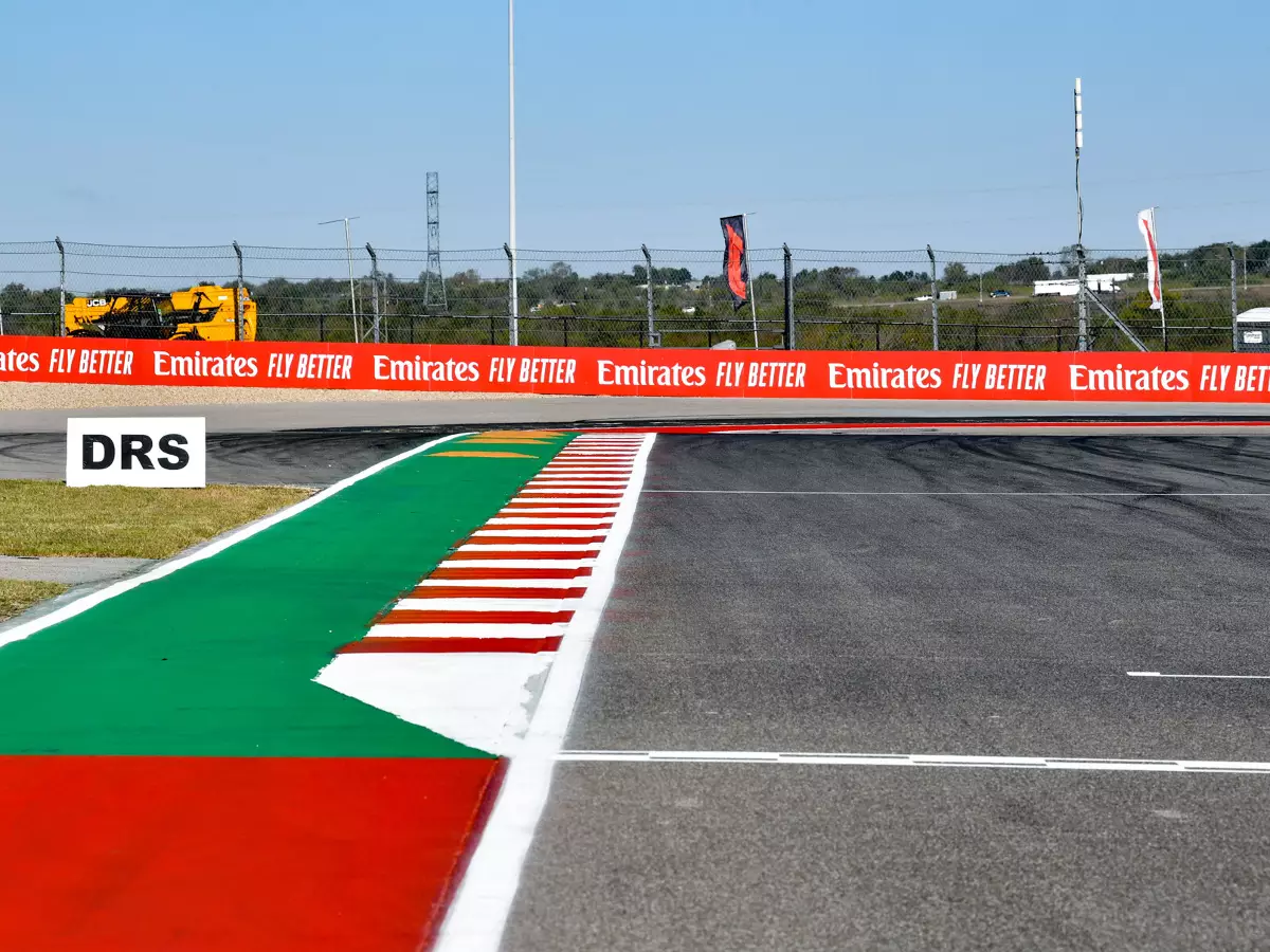 COTA Foto zur News: Vor USA-Grand-Prix: Letzte Kurve in Austin nach Mario Andretti umbenannt