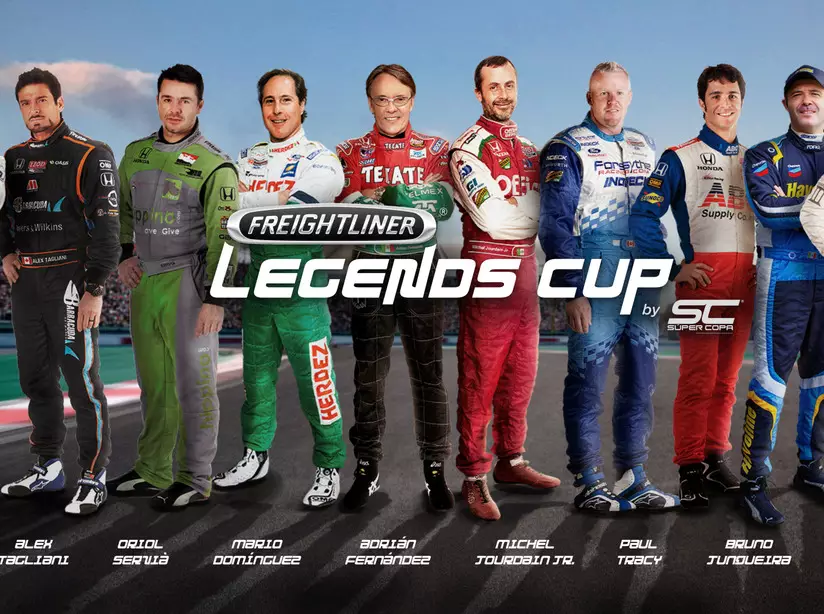 Gruppenfoto: Teilnehmer am Legends-Cup-Rennen im Rahmen des GP Mexiko 2022 Foto zur News: Rahmenrennen beim Mexiko-GP mit ehemaligen Champ-Car-Fahrern