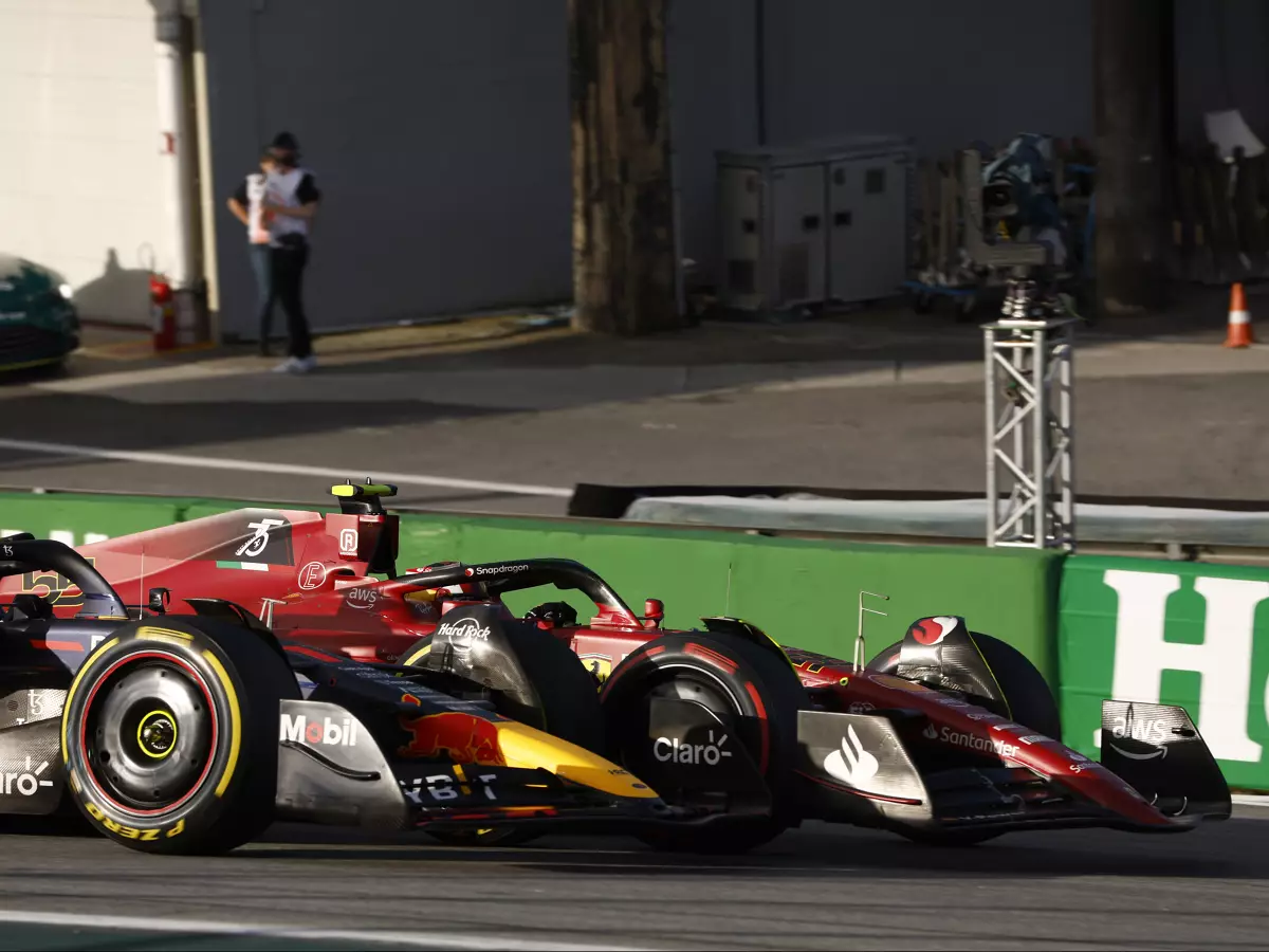 Foto zur News: Sainz-Kollision mit Verstappen: Red Bull auf Geraden "der härteste Brocken"