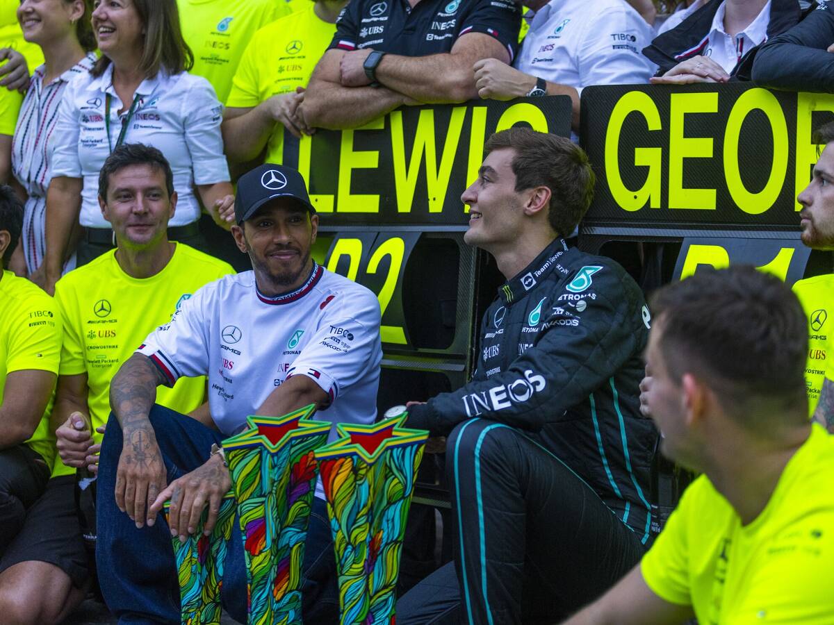 Foto zur News: Lewis Hamilton rätselt: Sind die anderen vielleicht schlechter geworden?