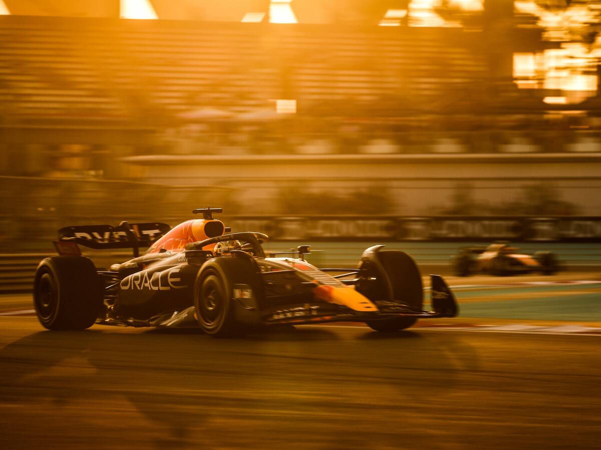 Foto zur News: F1-Training Abu Dhabi: Max Verstappen klar schneller als Russell