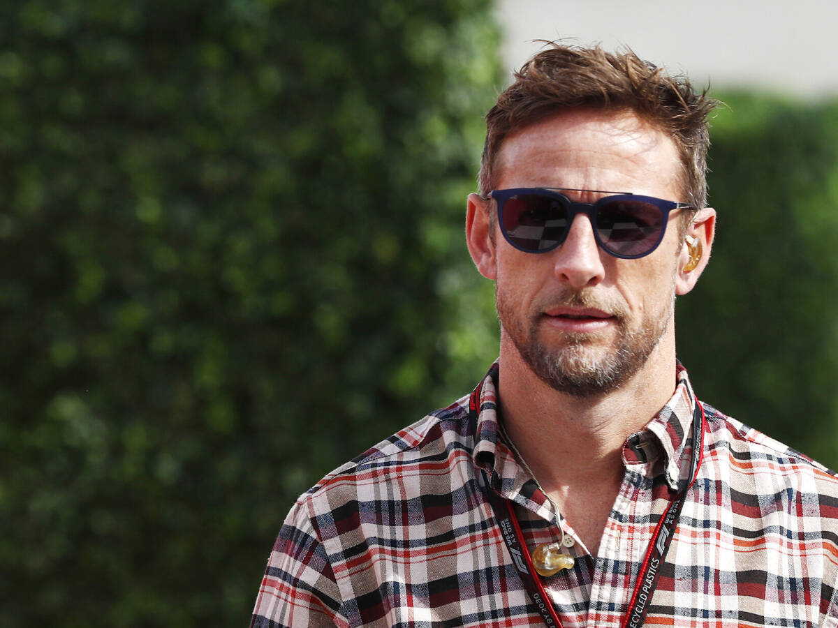 Foto zur News: Jenson Button empört: Wie können die Fahrer um Teamorder bitten?