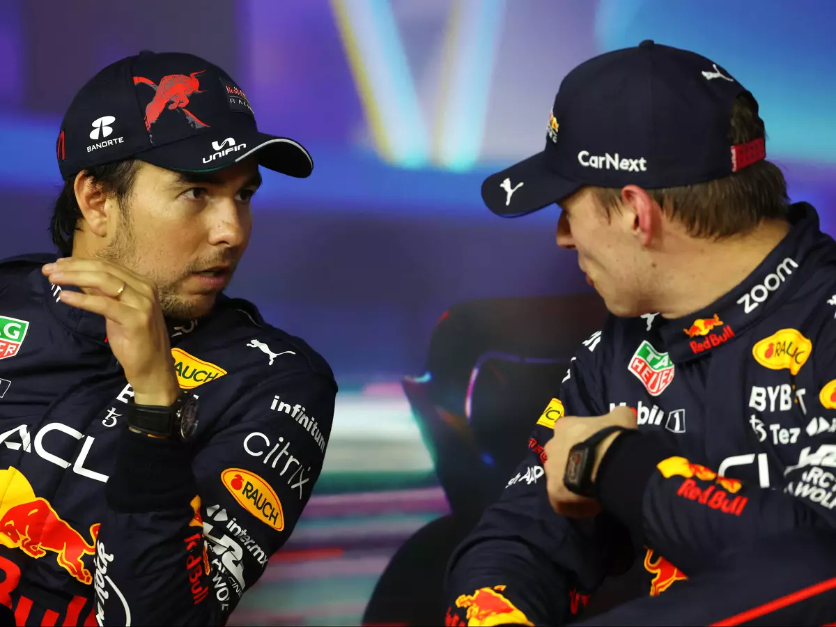 Sergio Perez, Max Verstappen Foto zur News: Windschattenspiele bei Red Bull: Was war in der ersten Q3-Runde los?