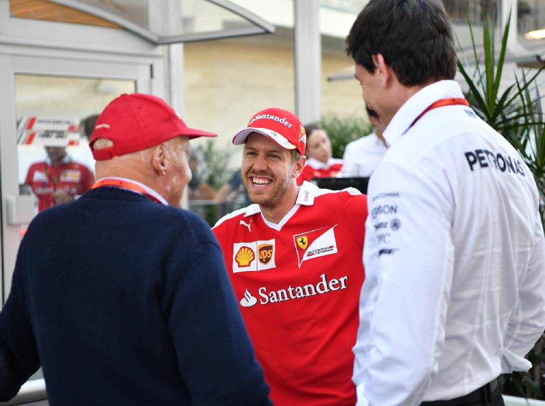 Foto zur News: Sebastian Vettel: Darum wollte er nicht zu Mercedes wechseln
