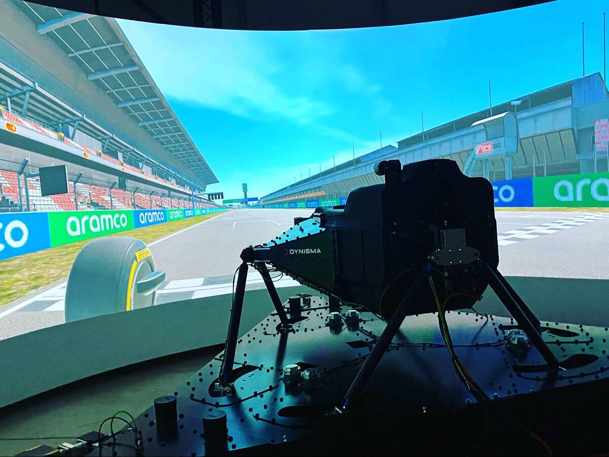 Foto zur News: Hinter den Kulissen: Im realistischsten F1-Simulator, den man kaufen kann