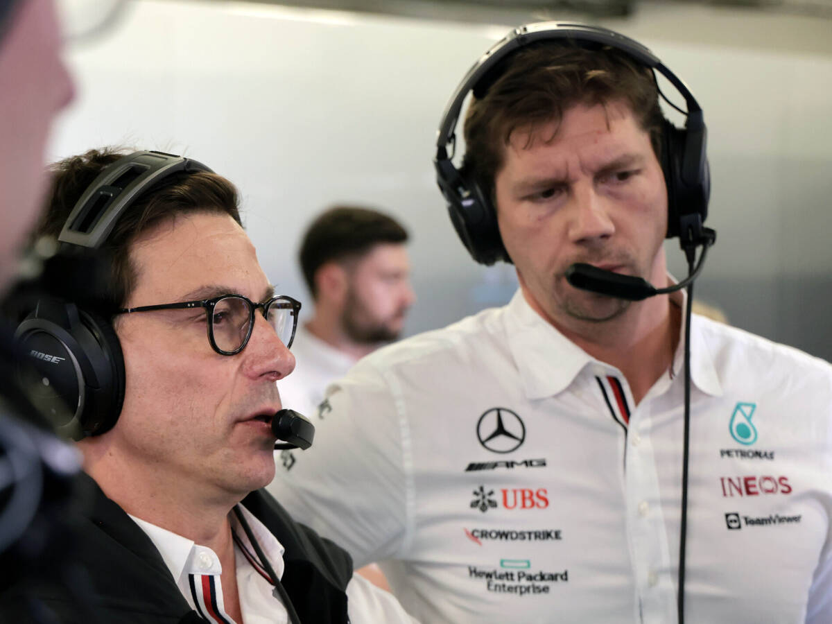 Foto zur News: Mercedes analysiert 2022: "Das hat uns auf die falsche Fährte geführt"