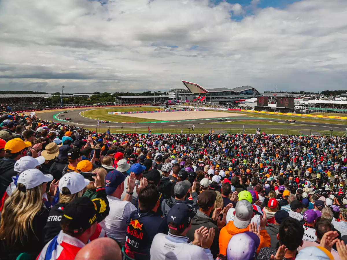 Foto zur News: Aus drei mach vier Tage: Silverstone will Formel-1-Wochenende verlängern