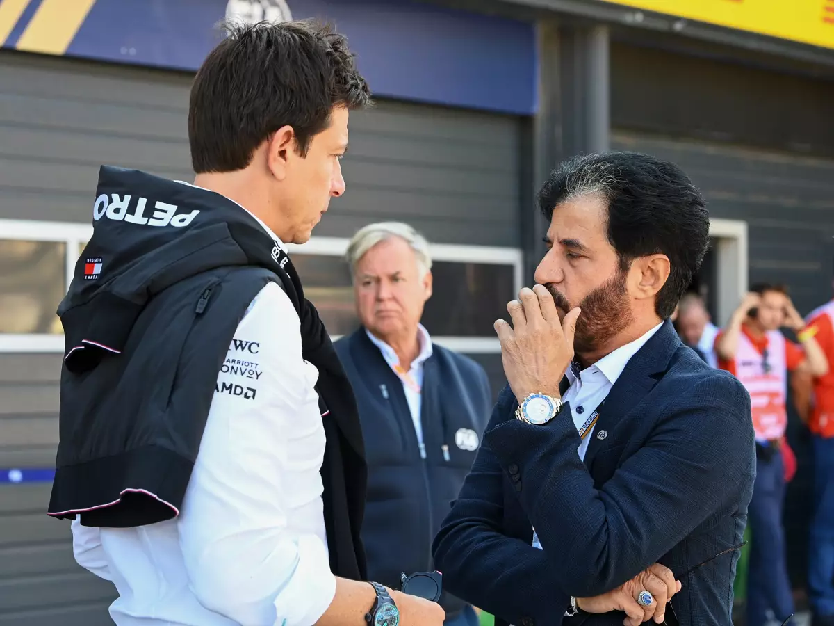 Toto Wolff Foto zur News: Wolff: Verbot politischer Äußerungen wird sicher "nicht so hart" umgesetzt