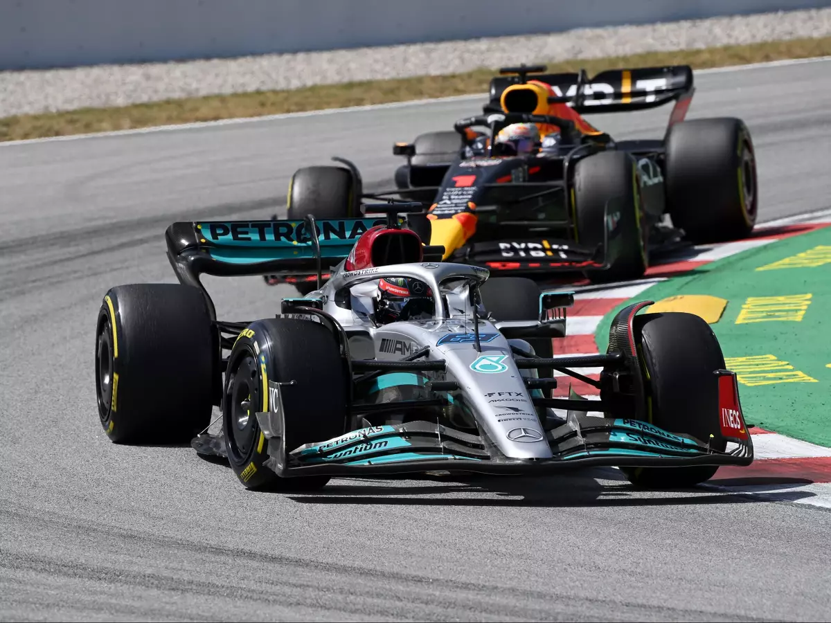 George Russell, Max Verstappen Foto zur News: F1-Technikchef bestätigt Pläne für aktive Aerodynamik ab 2026