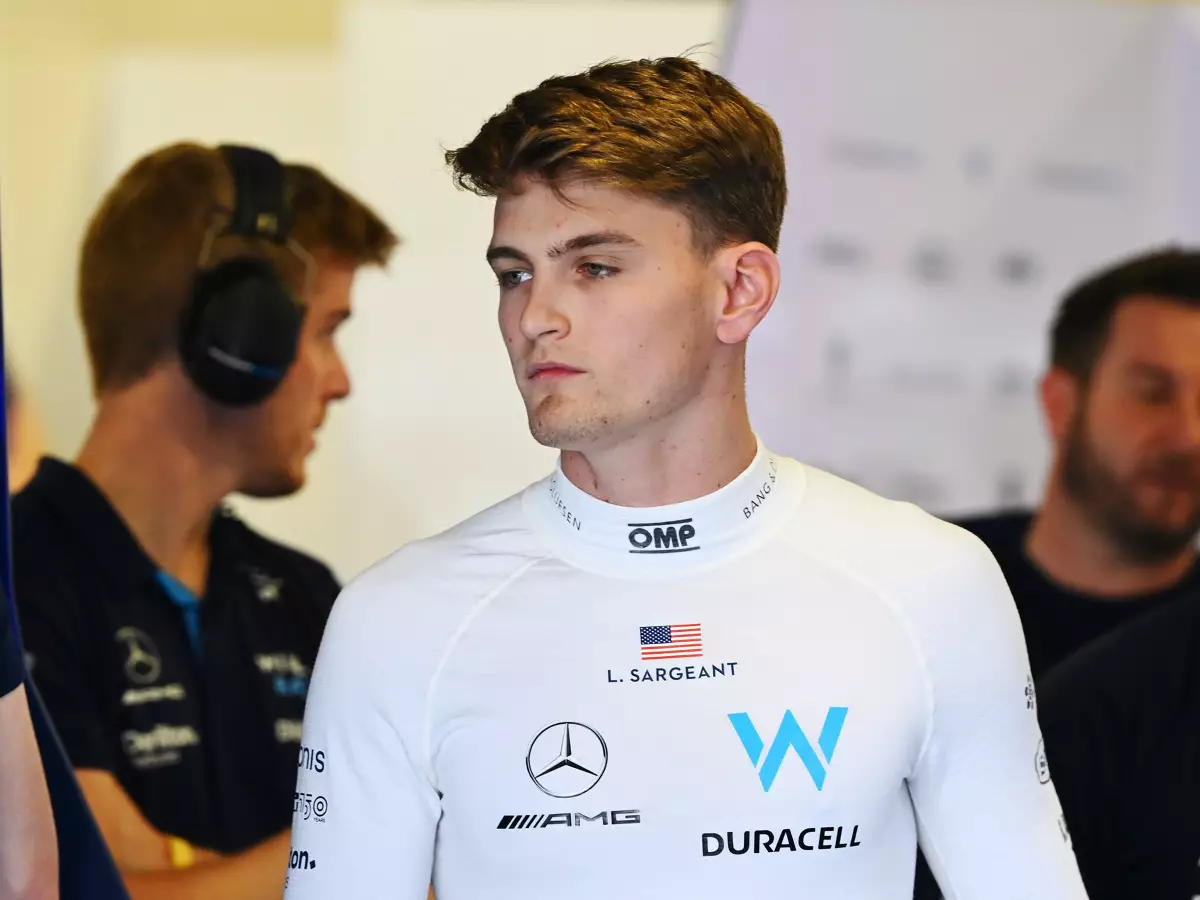 Logan Sargeant Foto zur News: Williams plante mit Sargeant eigentlich zwei Jahre in der Formel 2