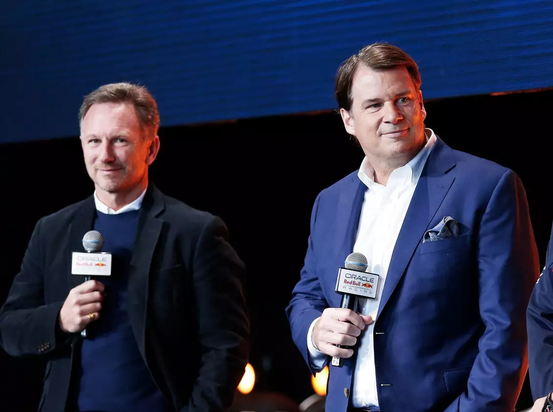 Christian Horner, Jim Farley Foto zur News: Red Bull: Neuer Honda-Deal trotz Gesprächen "zu kompliziert"