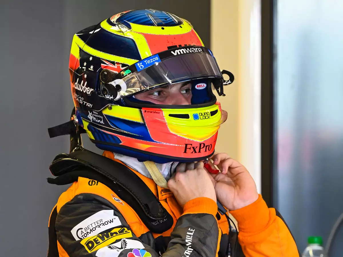 Oscar Piastri Foto zur News: McLaren-Chefs beschreiben Oscar Piastri: "Kein Mann der vielen Worte"