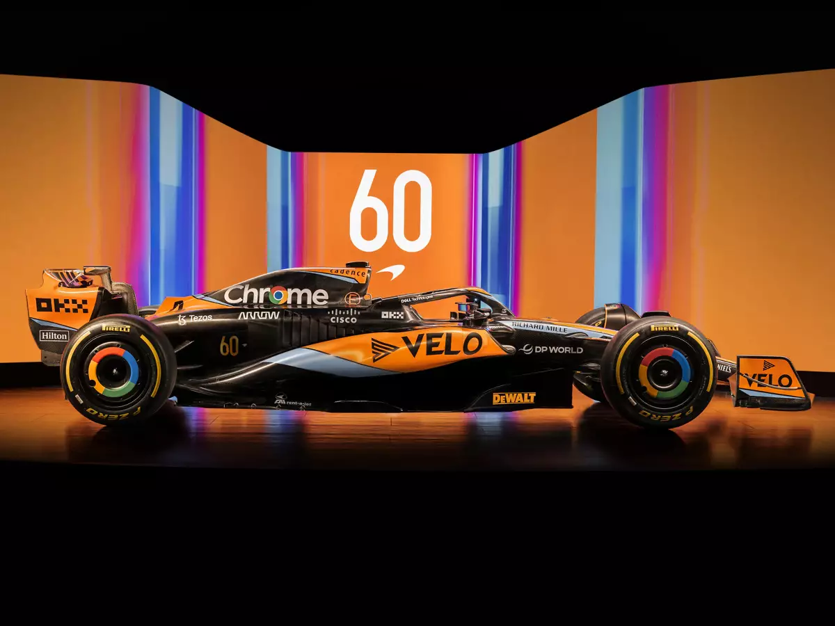 Foto zur News: Viel Schwarz am neuen McLaren: Ist der MCL60 erneut zu schwer?