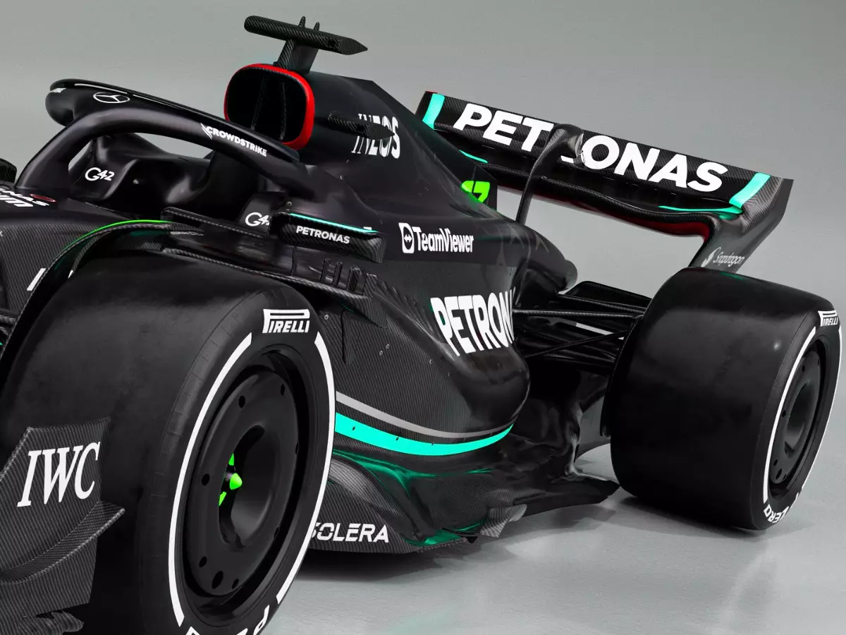 Mercedes W14 Foto zur News: Mercedes plant Überarbeitung der Seitenkästen nach einigen Rennen