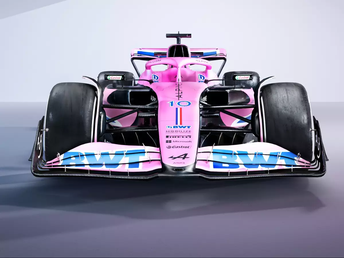 Foto zur News: Alpine auch 2023 mit zwei verschiedenen Designs: Die ersten drei Rennen in Rosa