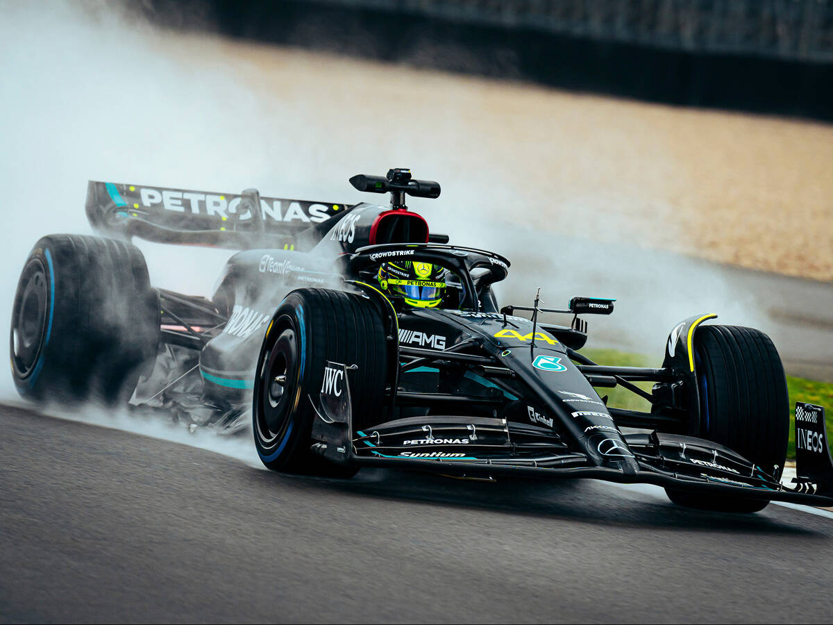Foto zur News: Hat Lewis Hamilton jetzt plötzlich Lust auf Tests und Simulator?