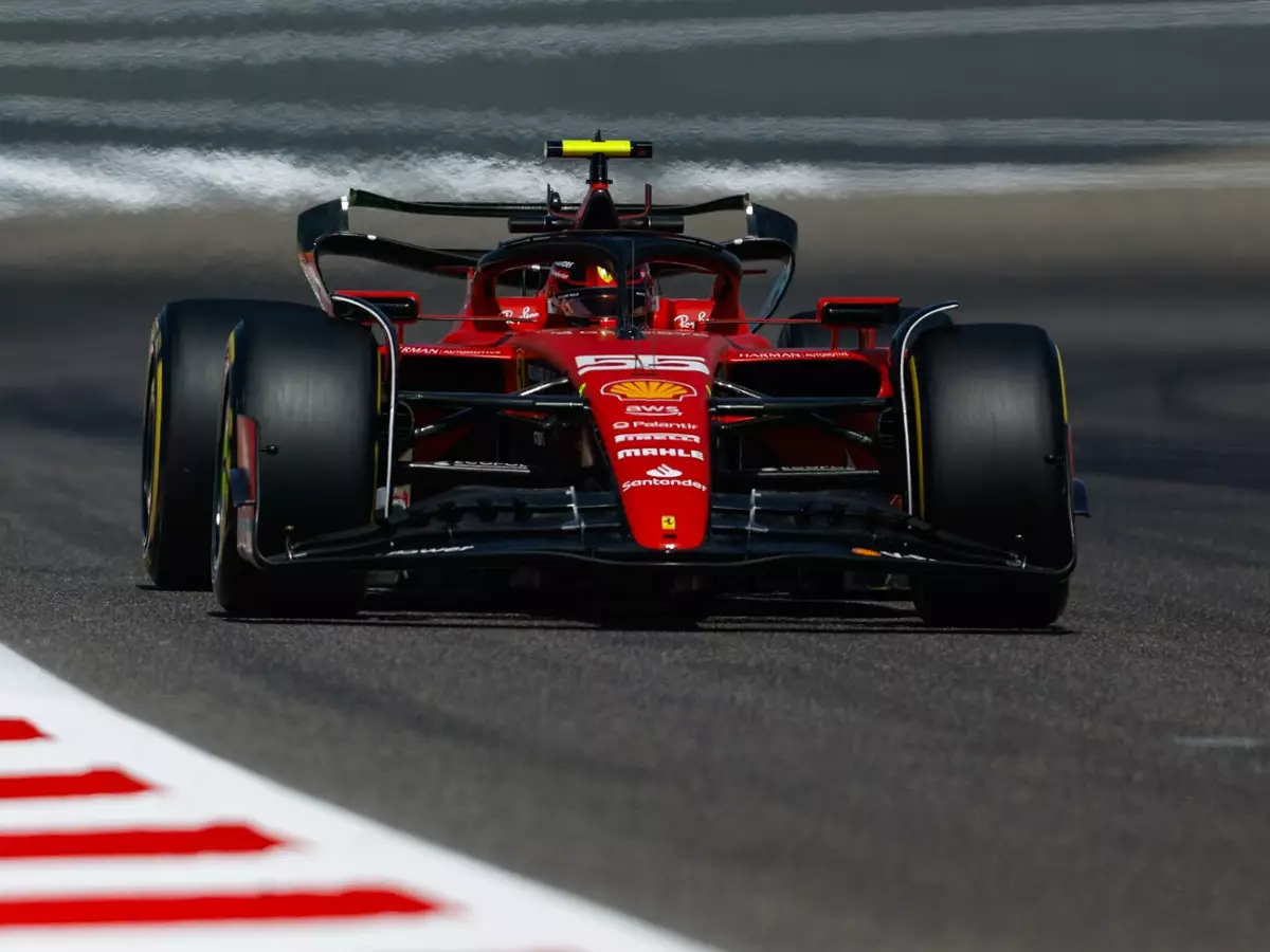 Foto zur News: Mittagsupdate Bahrain: Ferrari macht Tempo, Red Bull stark