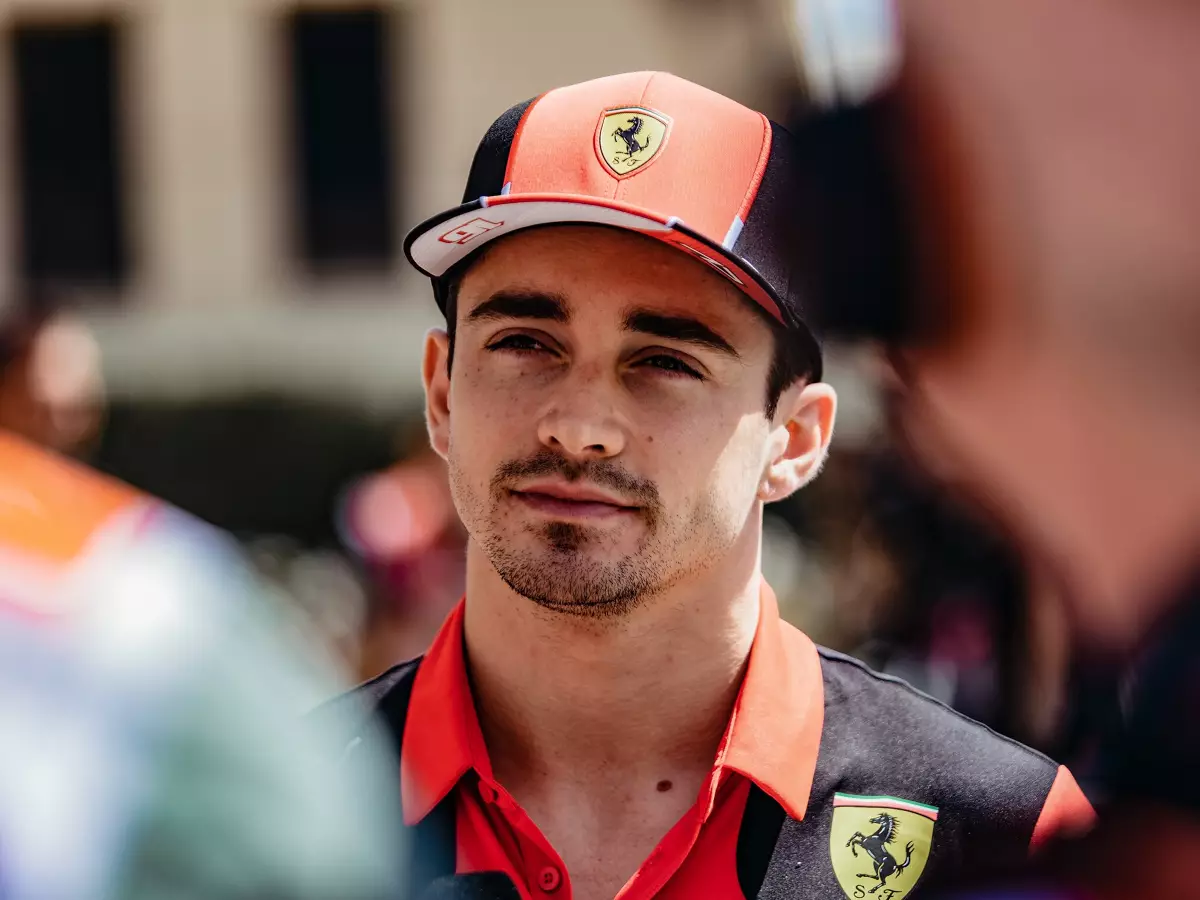 Foto zur News: Leclerc: Neuer Ferrari besser auf Geraden, aber langsamer in Kurven