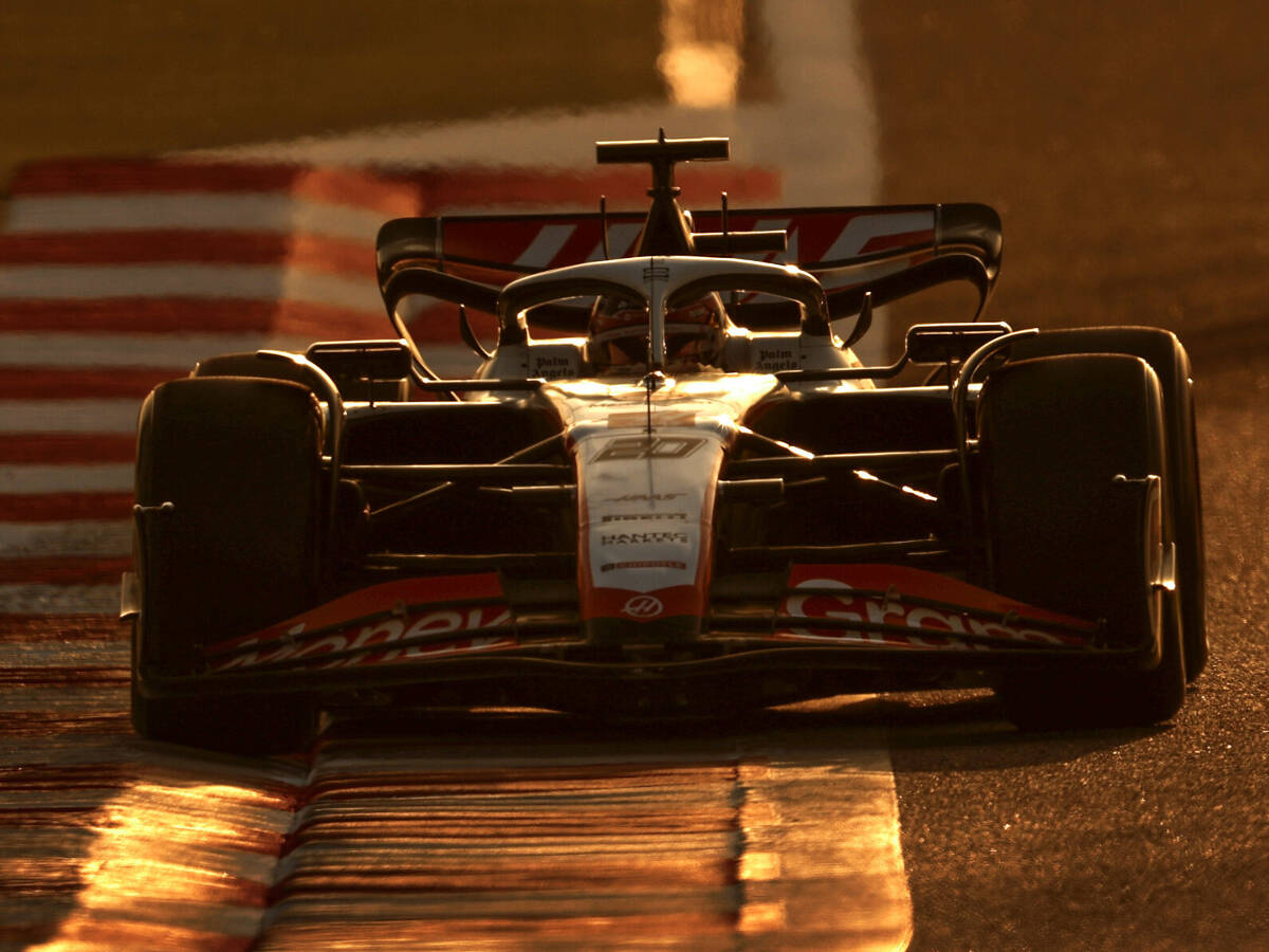 Foto zur News: Haas tappt im Dunkeln: Ist wirklich nur Williams langsamer?