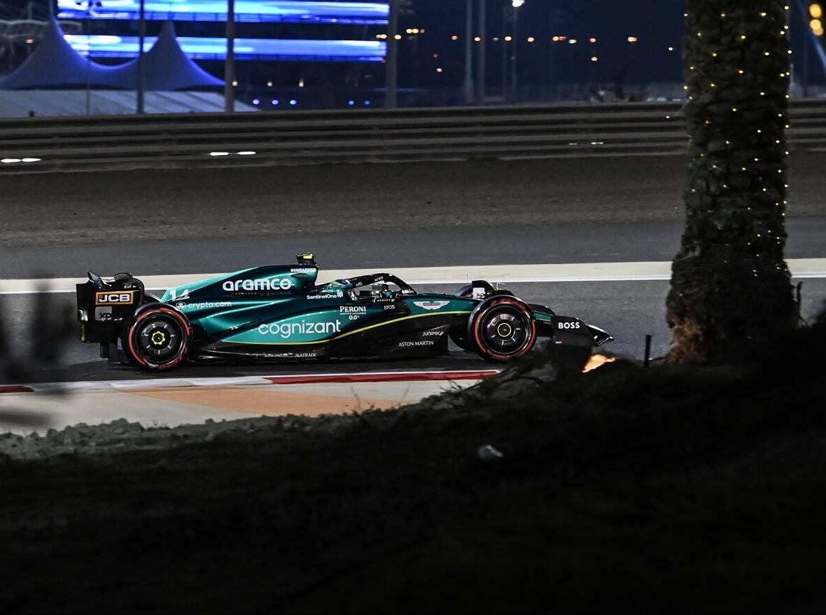 Foto zur News: F1-Training Bahrain: Alonso fährt Bestzeit und schnellste Longruns!