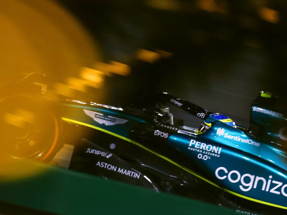 Fernando Alonso im Freitagstraining zum Formel-1-Auftakt 2023 in Bahrain Foto zur News: Fernando Alonso: "Es ist nur eine Frage der Zeit, bis ..."