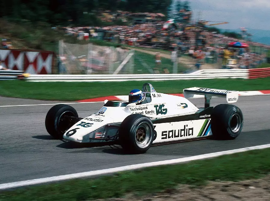 Keke Rosberg im Williams FW08 Foto zur News: Saudia kehrt mit Aston Martin in die Formel 1 zurück