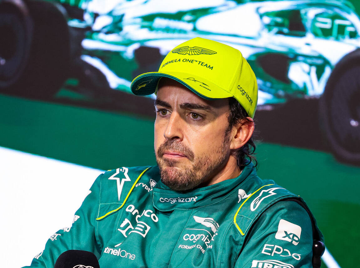 Foto zur News: Alonso hofft auf Wunder im Rennen: "Red Bull in eigener Liga"