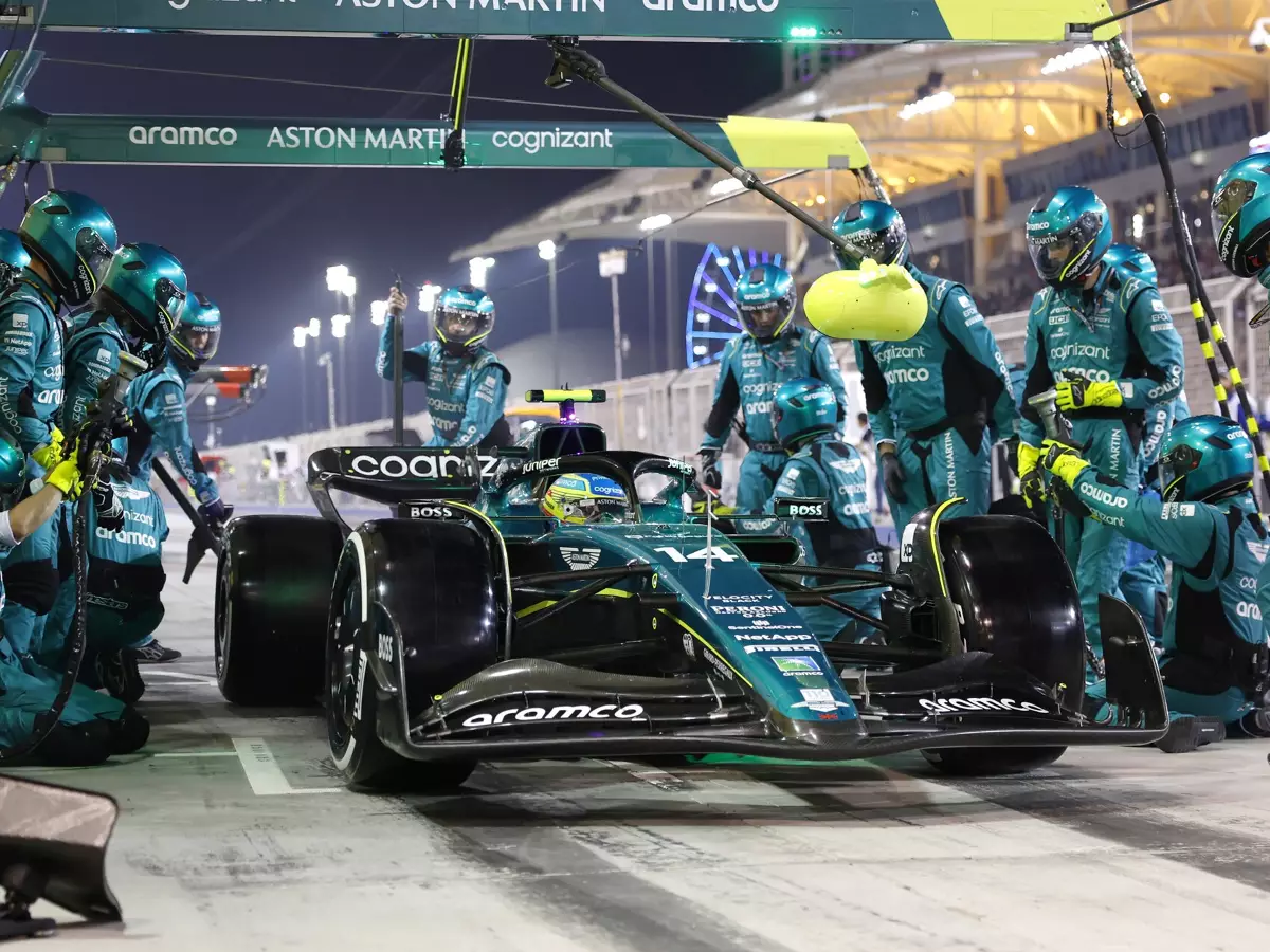 Fernando Alonso Foto zur News: 5:12 Stunden: Die Chronologie des Strafen-Chaos um Fernando Alonso