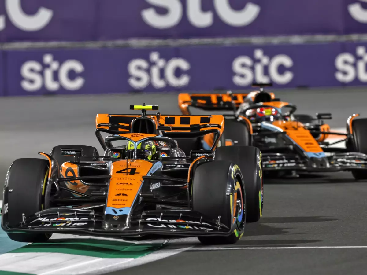 Lando Norris, Oscar Piastri Foto zur News: McLaren: "Unglückliche" Umstände, aber "faires" teaminternes Duell
