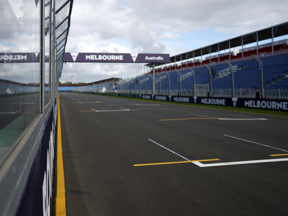 Foto zur News: Nach Alonso-Vorfall: FIA verbreitert Startboxen ab Melbourne