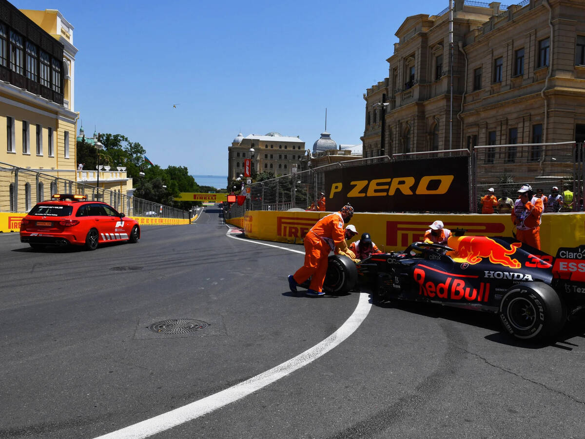 Foto zur News: Erster F1-Sprint 2023 in Baku - Red-Bull-Teamchef Horner: "Absolut lächerlich"