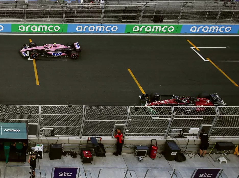 Guanyu Zhou, Nico Hülkenberg, Charles Leclerc, Pierre Gasly, Valtteri Bottas Foto zur News: Valtteri Bottas: Verstehe Aufregung um die Startboxen nicht