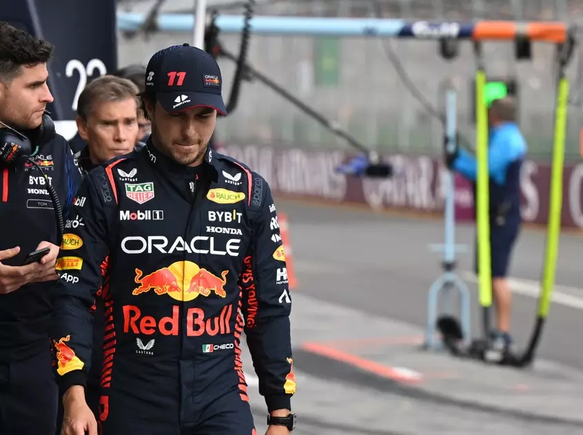 Foto zur News: Nur Passagier? Red Bull widerspricht Sergio Perez nach Abflug