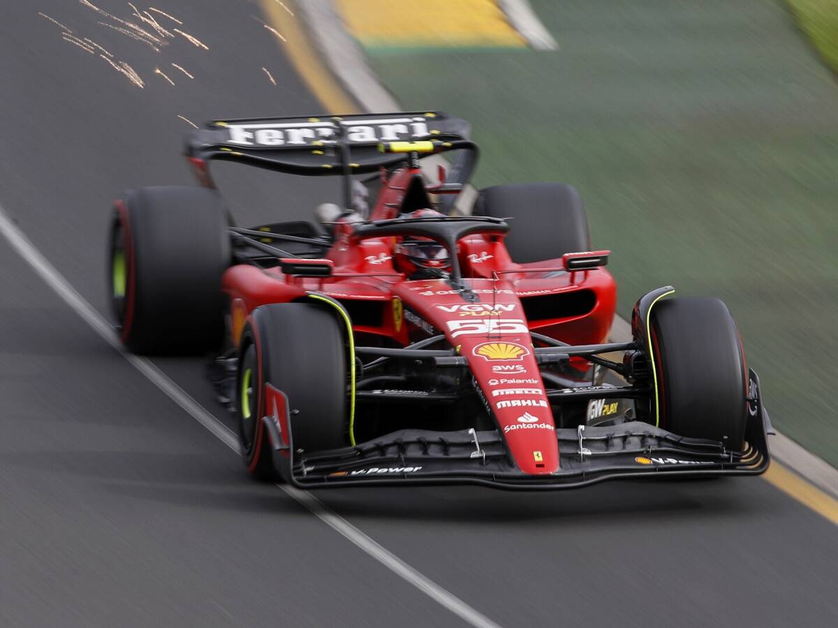 Foto zur News: Beide Fahrer betroffen: Doppelte Kommunikationspanne bei Ferrari
