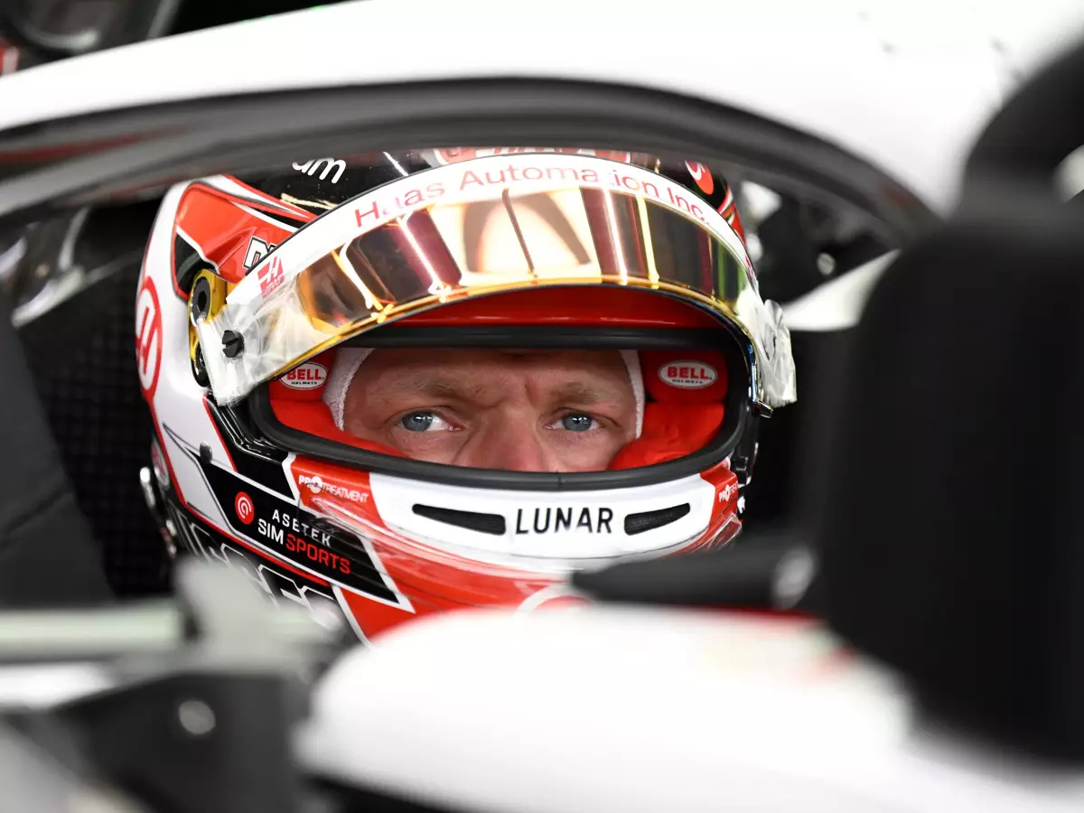 Kevin Magnussen Foto zur News: Magnussen über Hülkenberg: "Dem brummst keine halbe Sekunde auf"