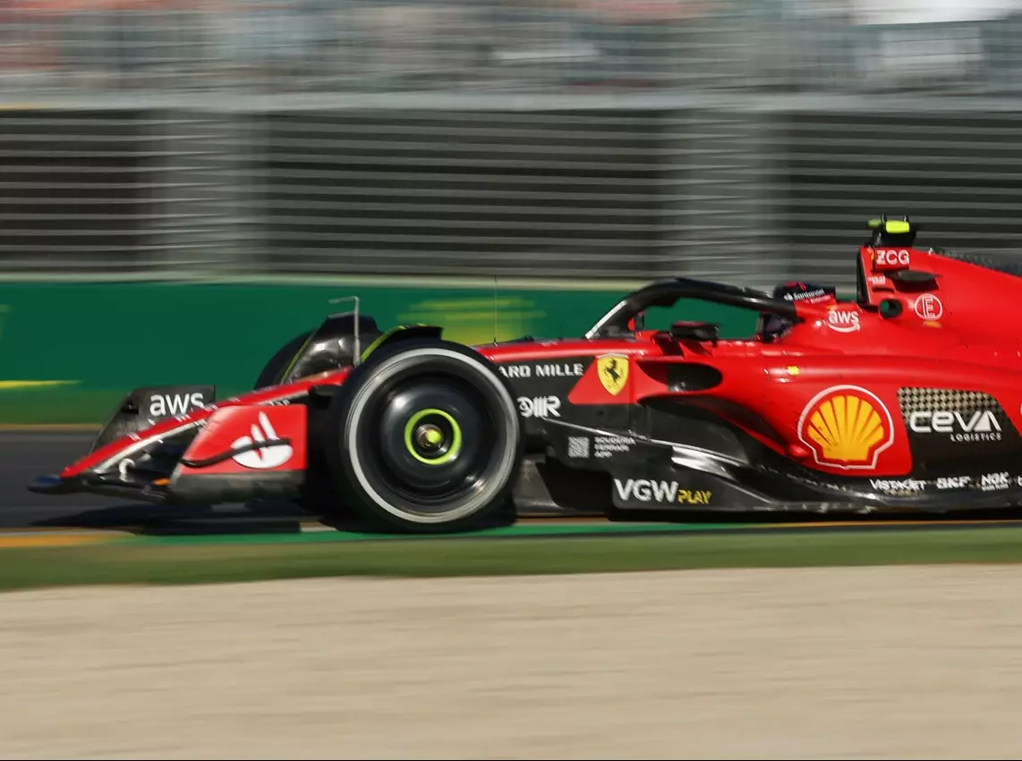 Carlos Sainz im Ferrari SF-23 beim Grand Prix von Australien 2023 in Melbourne Foto zur News: Warum Ferrari-Teamchef Vasseur von "gewaltigen Fortschritten" spricht