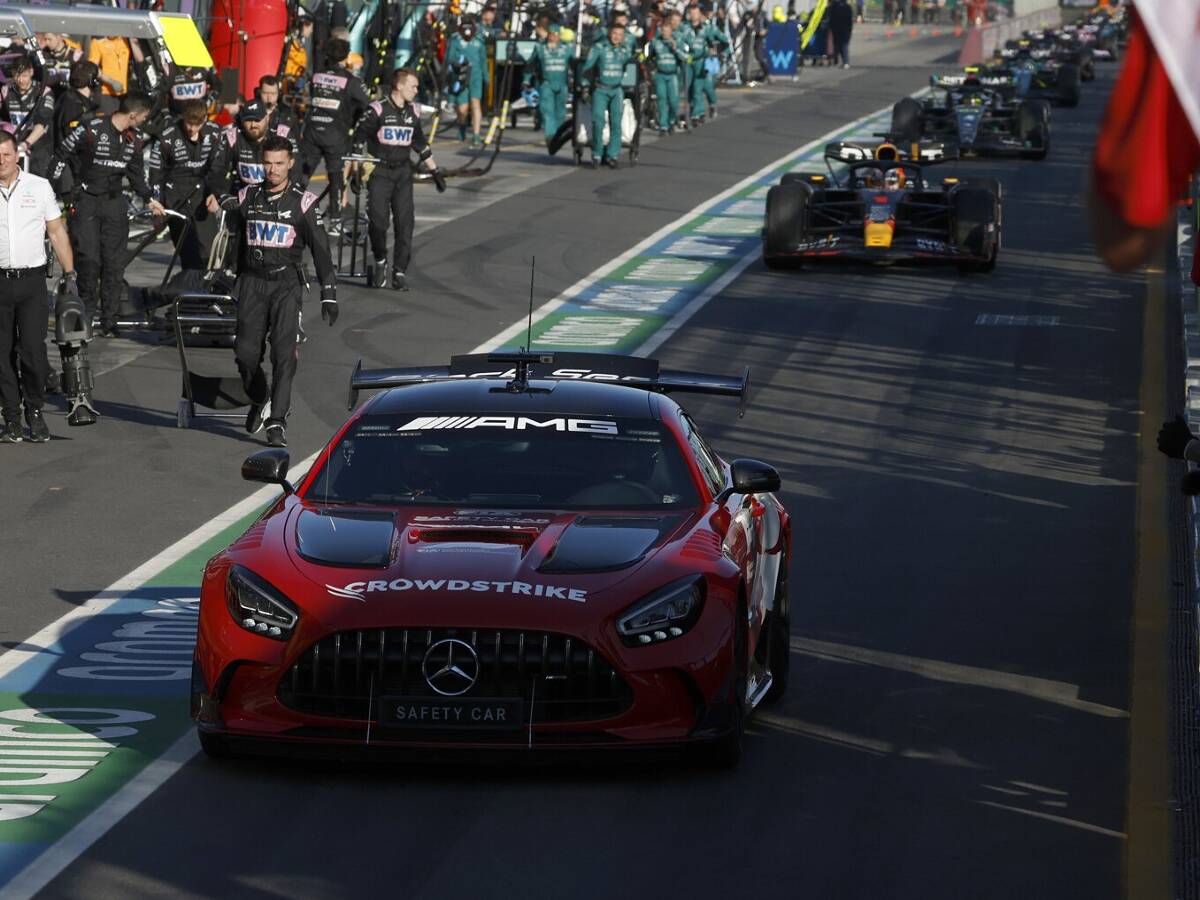 Foto zur News: Nach Vorschlag von Fernando Alonso: FIA ändert kurzfristig die Restart-Abläufe