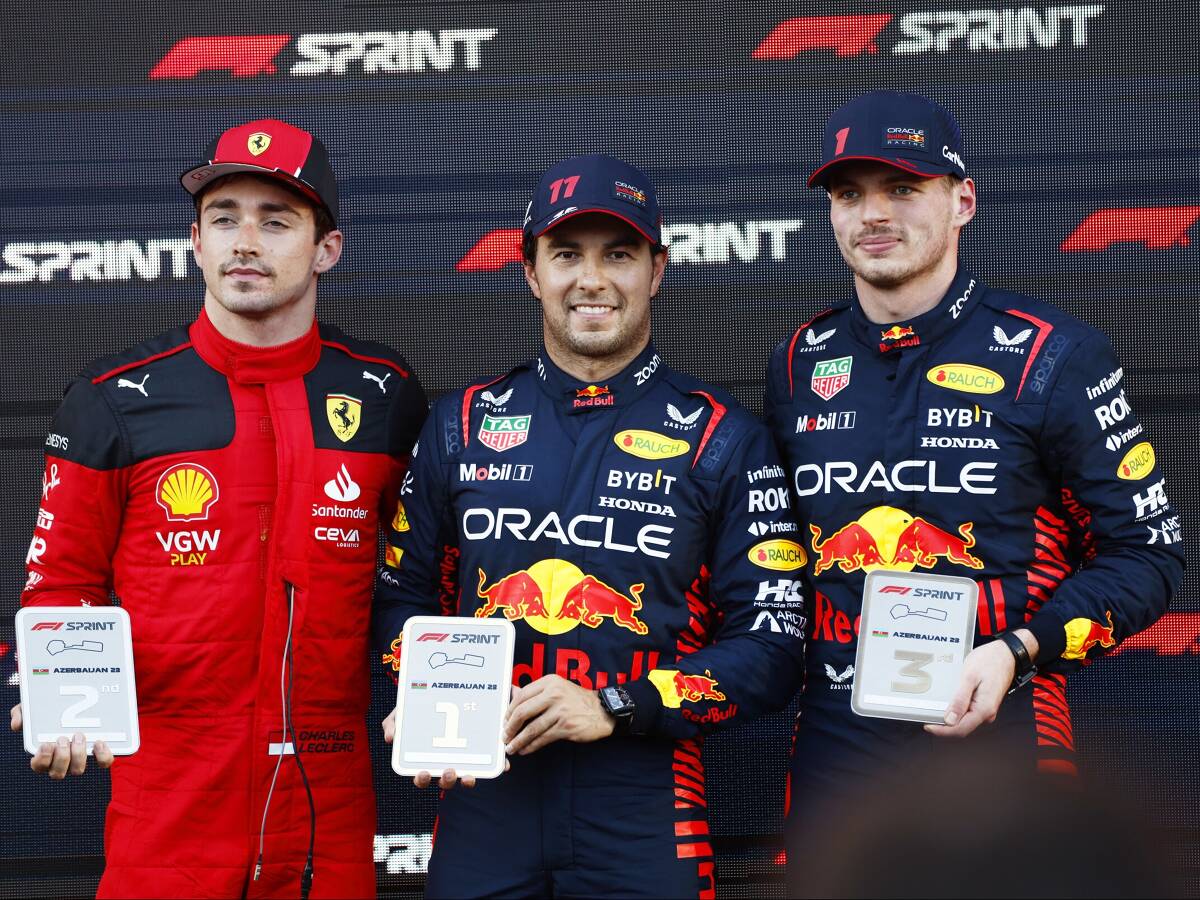 Foto zur News: F1-Sprint Baku: Perez siegt, Verstappen sauer auf Russell!