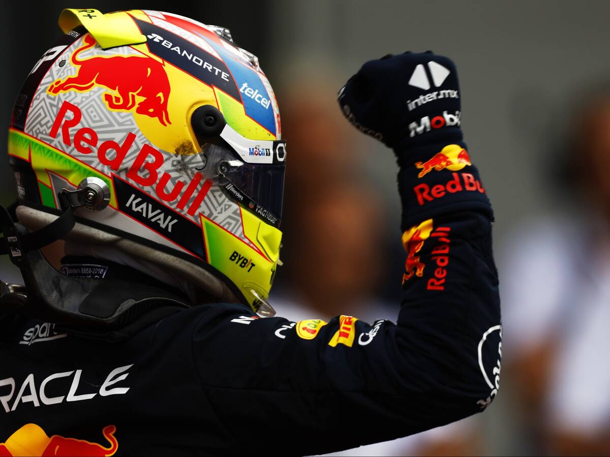 Foto zur News: Totaler Triumph für Perez #AND# Red Bull, aber: Riesenglück in Kurve 15!