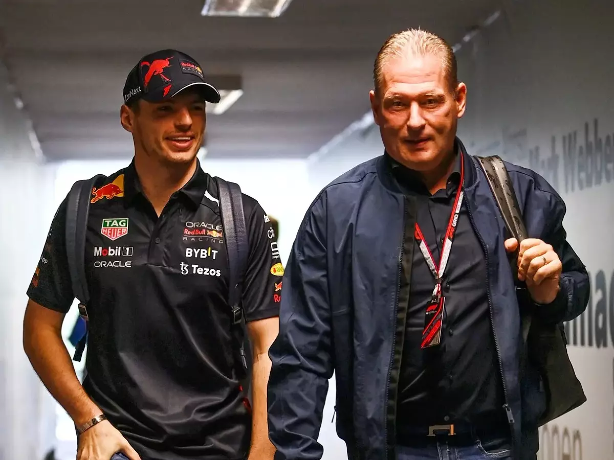 Max Verstappen, Jos Verstappen Foto zur News: Jos Verstappen: Hat Max nicht geschadet, dass ich hart war zu ihm