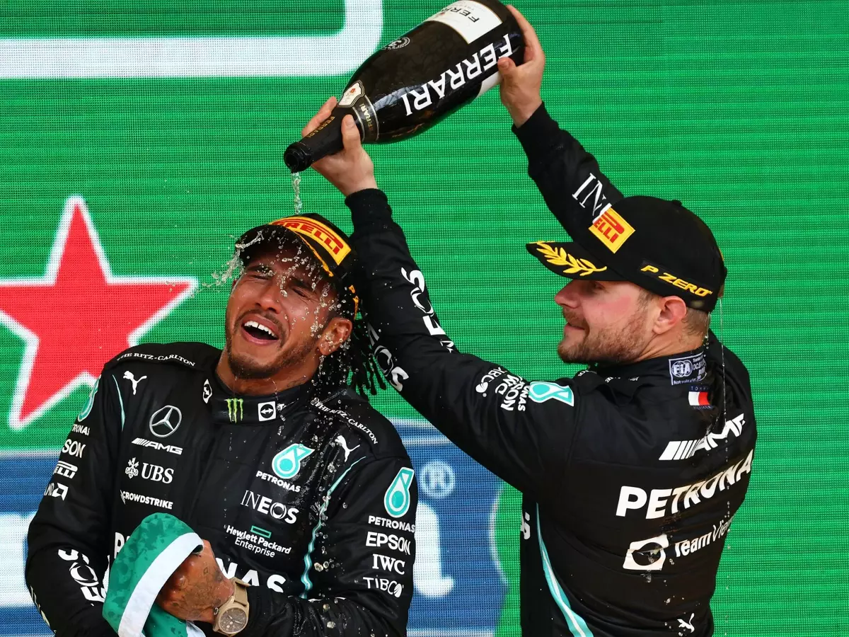 Foto zur News: Valtteri Bottas: Habe erst 2021 eingesehen, dass Lewis besser ist