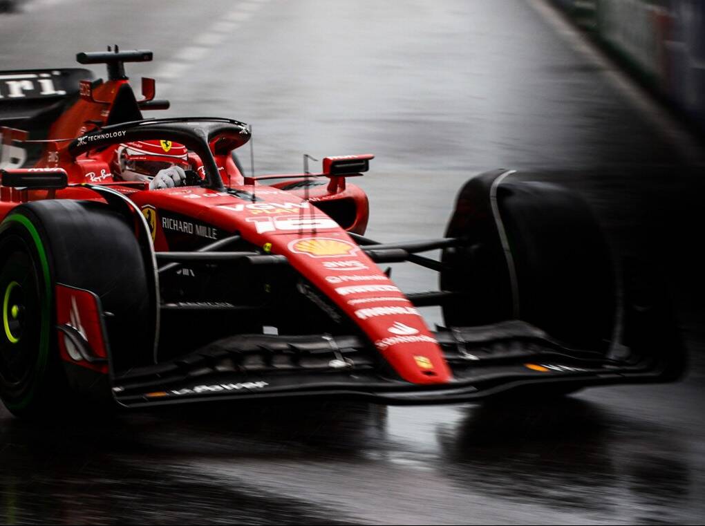 Foto zur News: Charles Leclerc: Warum Ferrari im Regen abgewartet hat