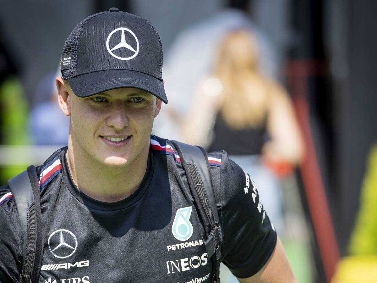Foto zur News: Nachtschicht im Simulator: Schumachers Beitrag zum Mercedes-Podium