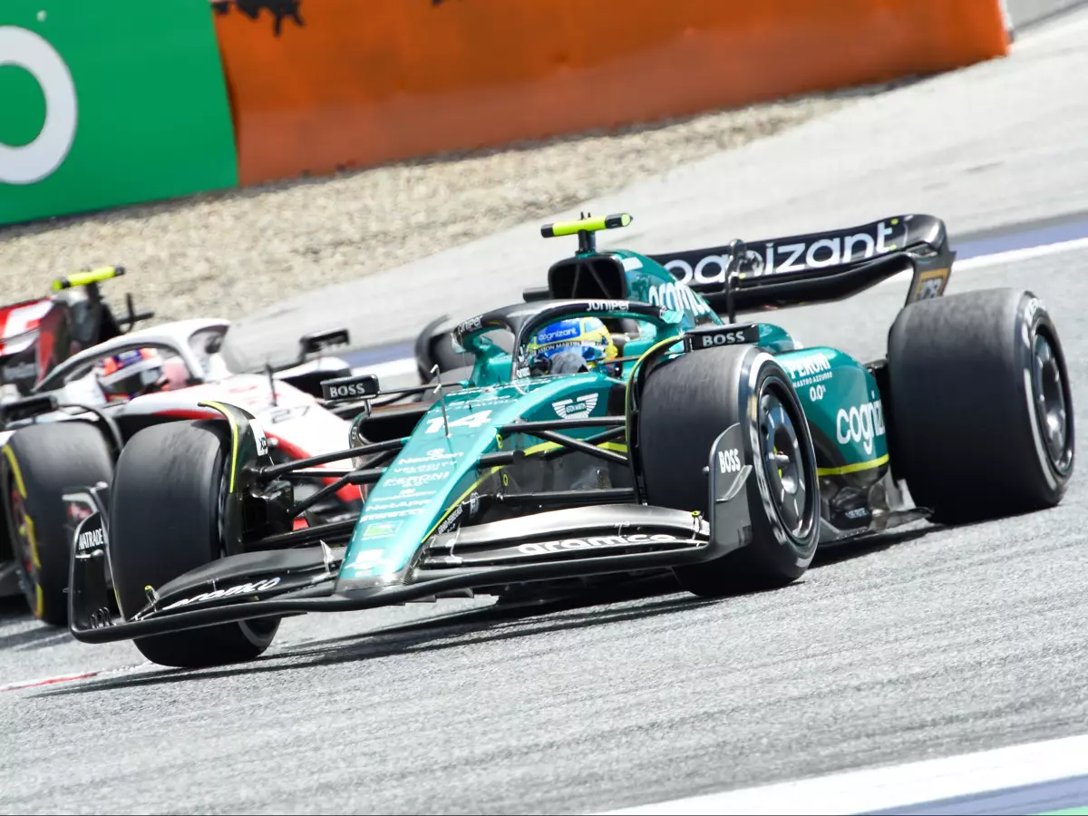Fernando Alonso beim Formel-1-Rennen in Spielberg 2023 Foto zur News: Aston Martin: Schwächeres Ergebnis in Spielberg streckenspezifisch?