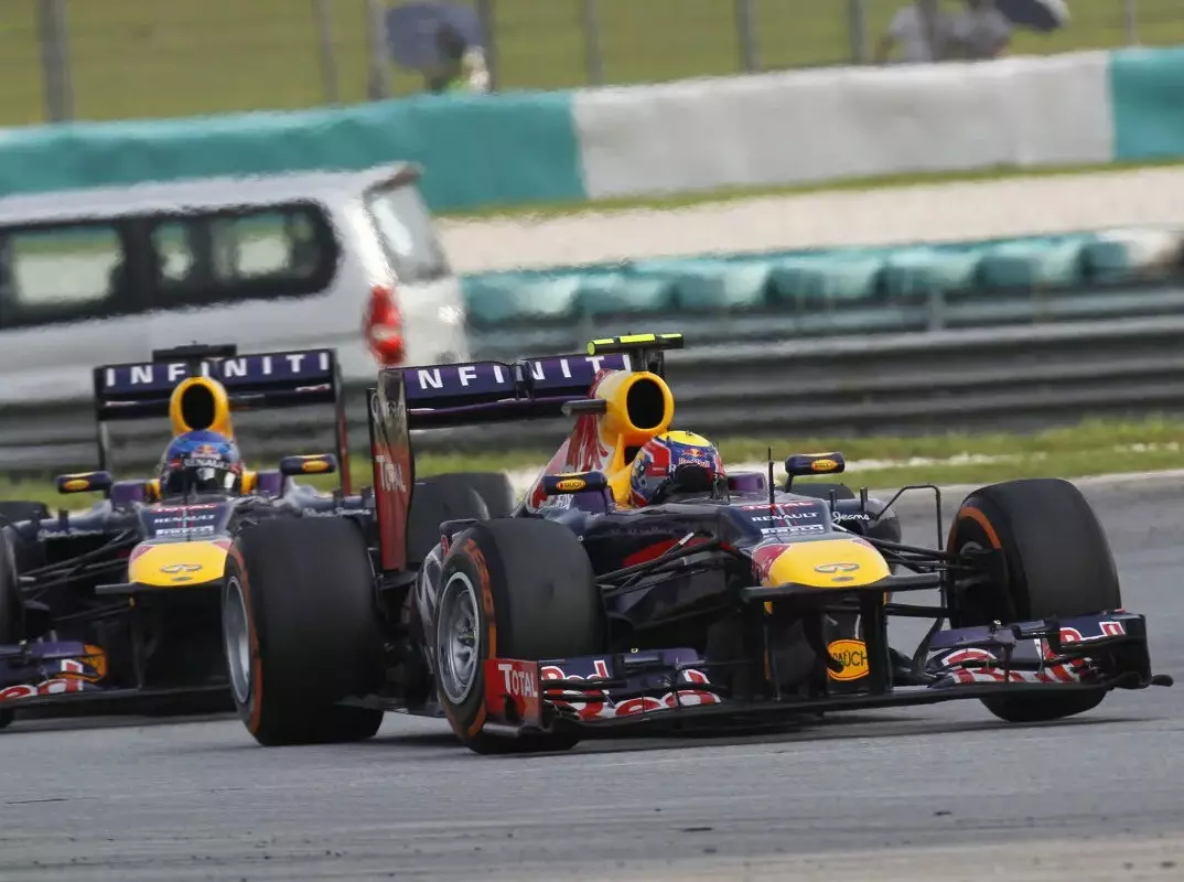 Max Verstappen wünscht sich die Rückkehr zu V8-Motoren, die zuletzt 2013 eingesetzt worden sind Foto zur News: Max Verstappens Traum-F1: V8-Motoren, kein Hybrid, schmalere Reifen