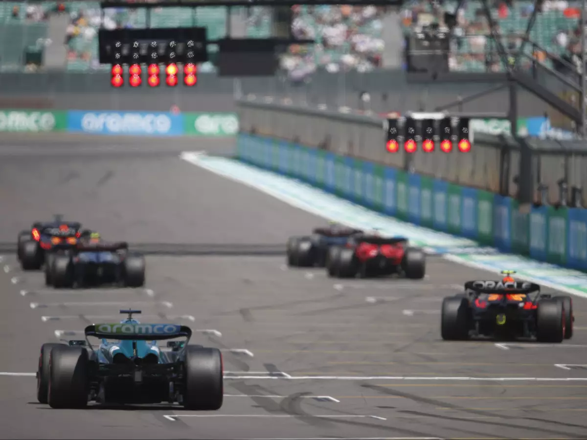 Formel-1-Autos in der Startaufstellung Foto zur News: Herzfrequenz anzeigen: Formel 1 plant neue TV-Grafiken mit Vorsicht