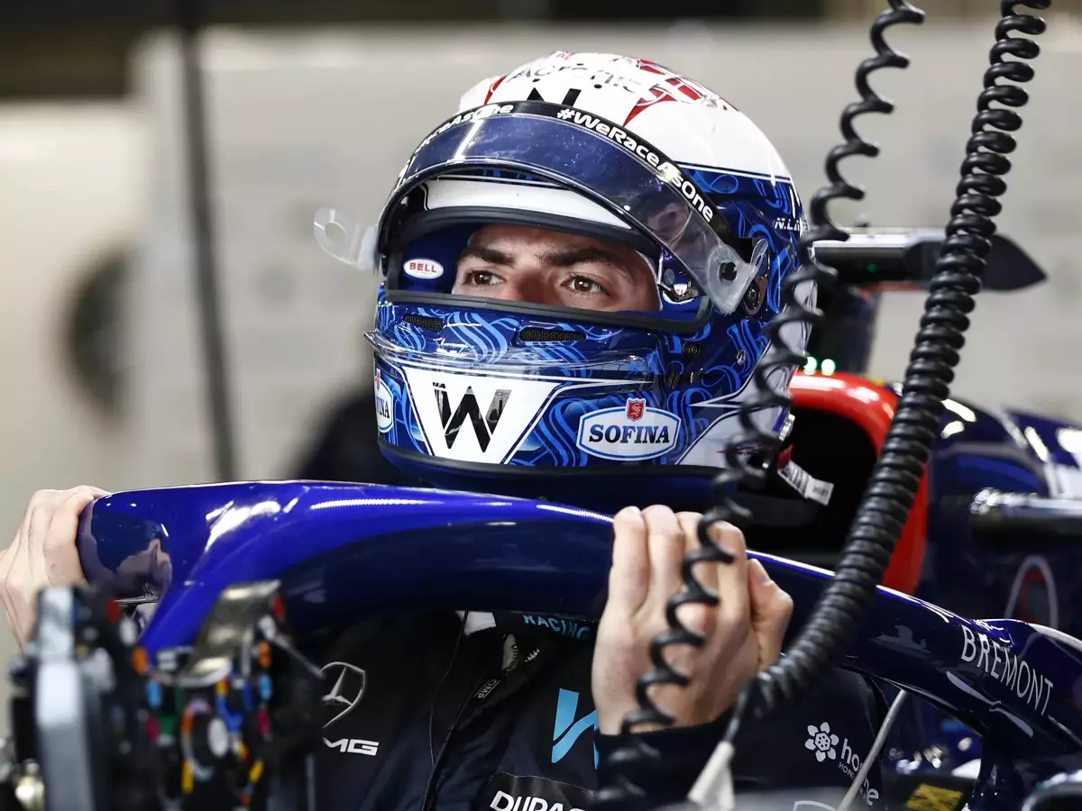 Nicholas Latifi Foto zur News: Master statt Formel 1: Ex-Williams-Pilot Nicholas Latifi ist jetzt Student