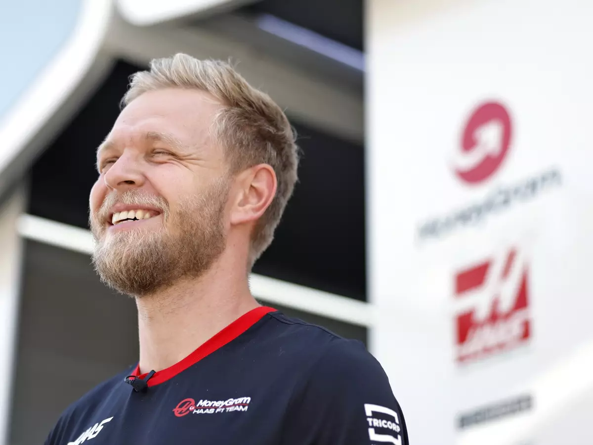 Foto zur News: Kevin Magnussen wieder Papa: Mache nicht so lange wie Alonso!